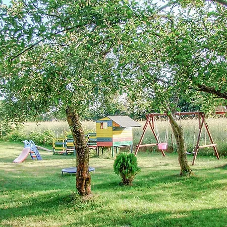 2 Bedroom Pet Friendly In *
