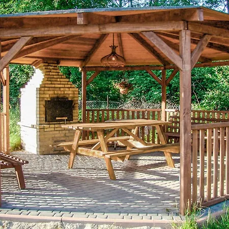 2 Bedroom Pet Friendly In Nyaraló